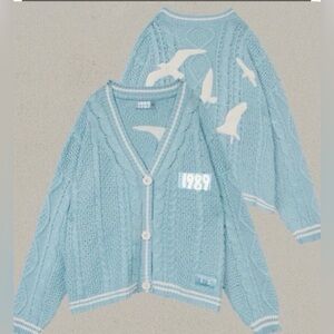 Taylor Swift Light Blue Cable Knit Cardigan
1989